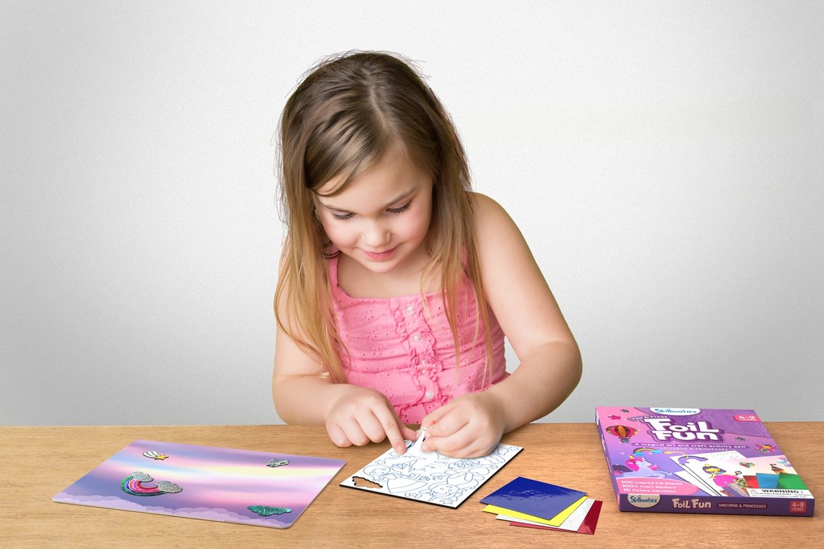 Megableu Foil Fun: Prinsessen en Eenhoorns - Creatief Knutselspel voor Kinderen - Knutselen met Folie en Stickers - Kunstwerkjes Maken zonder Knoeien — afbeelding 7
