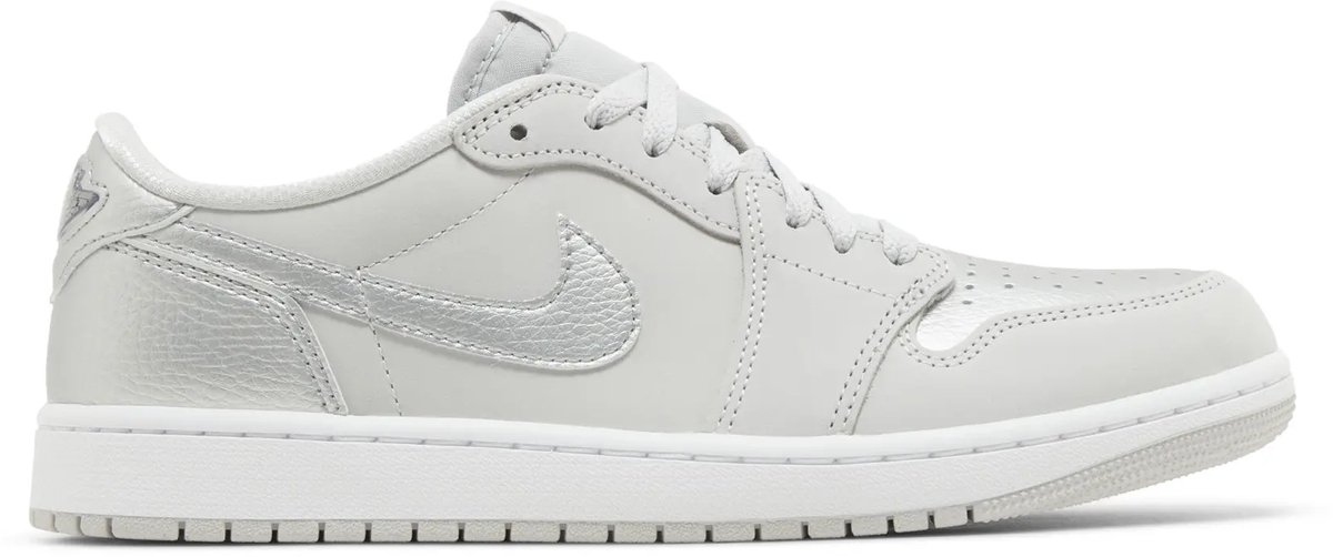 Jordan 1 Low OG Metallic Silver