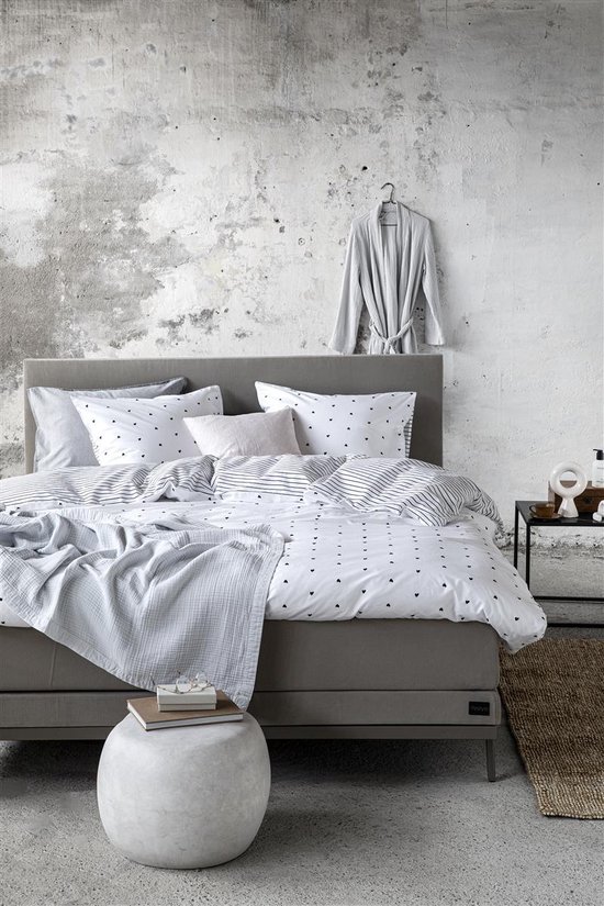 Vtwonen Striped Love dekbedovertrek - Lits-Jumeaux - 240x200/220 - Wit