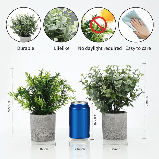 Twee kunstplanten in grijze potten. Een met fijn, groen blad en een met ronde, groene bladeren. Afmetingen zichtbaar.