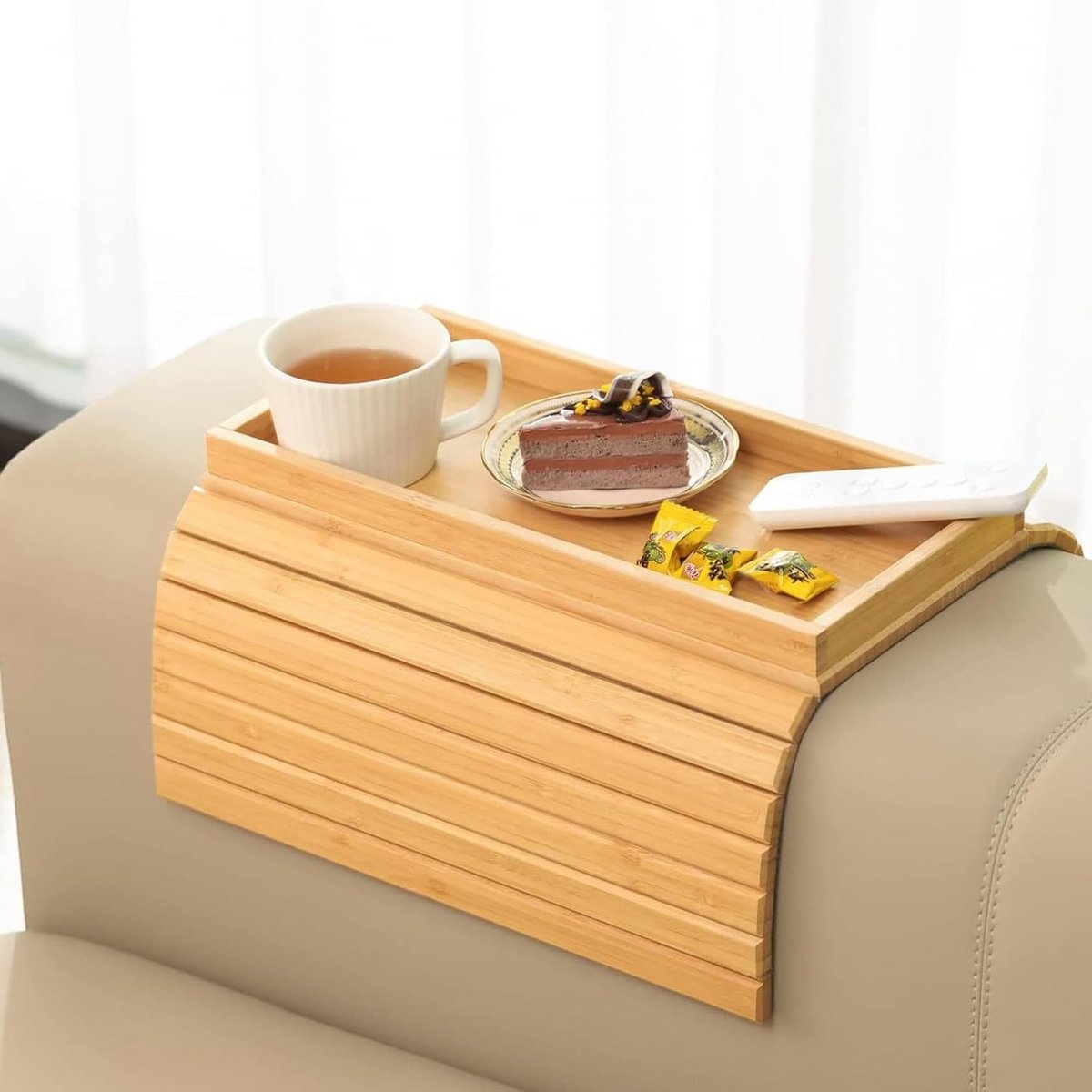 Flexibele Bankarmleuning Tray van Bamboe voor Snacks en Drankjes