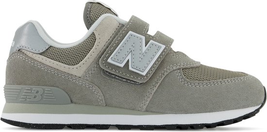 Grijze New Balance 574 sneaker met klittenbandsluiting en lichtgrijs 'N' logo.