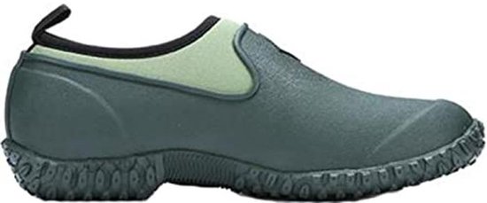 Donkergroene, slip-on tuinschoen met lichtgroene boord en zwarte lus aan de hiel.