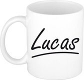 Lucas naam cadeau mok / beker met sierlijke letters - Cadeau collega/ vaderdag/ verjaardag of persoonlijke voornaam mok werknemers