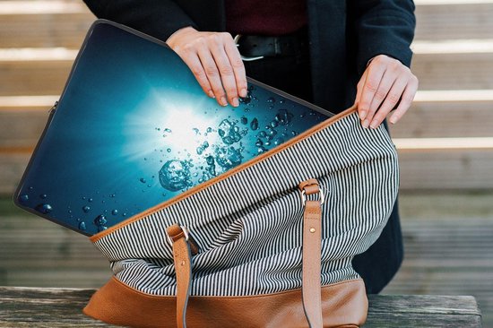 Housse ordinateur 15 pouces 38x29 cm - Motif à bulles - Housse Macbook & Laptop Bubbles in the water - Housse ordinateur portable avec photo