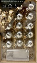 Mini Decoratieve kerstballen met lichtjes