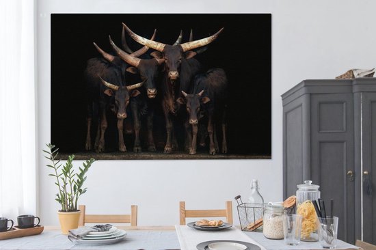 Canvas schilderij 150x100 cm - Wanddecoratie Koeien - Watussi - Zwart - Muurdecoratie woonkamer - Slaapkamer decoratie - Kamer accessoires - Schilderijen