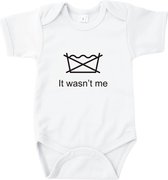 Rompertjes baby met tekst - It wasn't me - Romper wit - Maat 50/56 - zwangerschap cadeau * kraamcadeau meisje * kraamcadeau jongen * rompertjes baby * baby cadeau