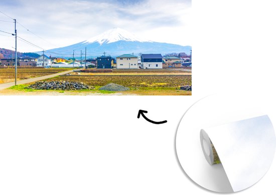 Papier peint Papier peint photo en vinyle - La campagne avec des maisons face au Mont Fuji au Japon largeur 500 cm x hauteur 280 cm - Tirage photo sur papier peint (disponible en 7 tailles)
