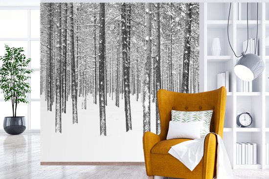 Behang - Fotobehang Dennenbomen in de sneeuw - Breedte 280 cm x hoogte 280 cm
