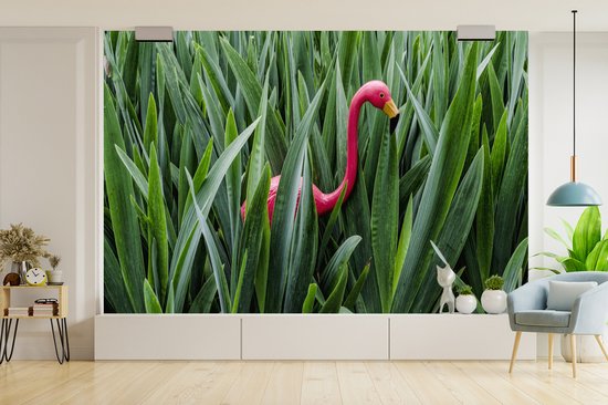 Papier peint Papier peint photo en vinyle - Flamingo entre feuilles largeur 330 cm x hauteur 220 cm - Tirage photo sur papier peint (disponible en 7 tailles)