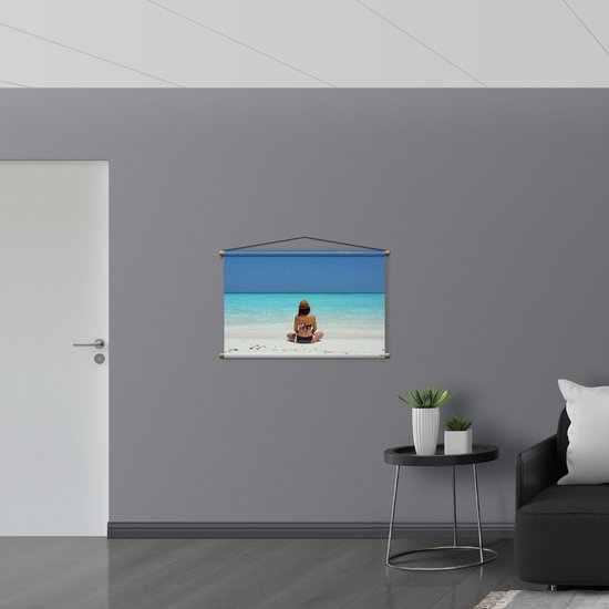 Textielposter - Vrouw aan het Water] - 90x60 cm Foto op Textiel