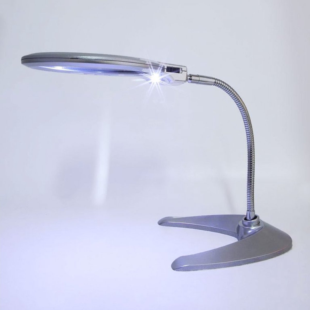 Vergrootglas met LED-verlichting kopen? Zoek niet verder Vergrootglas met LED-verlichting kopen? Zoek niet verder