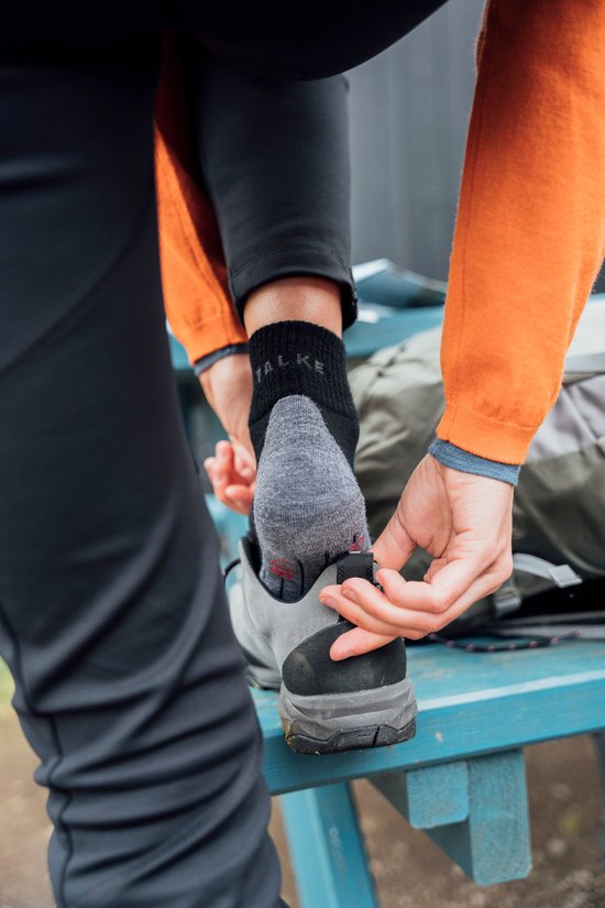Chaussettes de randonnée FALKE TK5 courtes pour femmes - Asphalt Melange - Taille 39/40