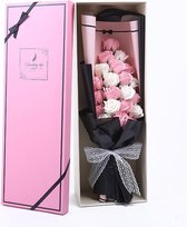 Kunstbloemen - Boeket rozen - Geschenkset vrouwen - Rozen van geurige zeep - Decoratie - moederdag geschenkset - Valentijn cadeau - Valentijn cadeautje voor haar - Valentijn - Cadeau - Geschenk - Verjaardag - Moederdag - Moederdag cadeautje - roze