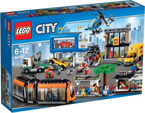 Woedend Ochtend water LEGO City Stadsplein - 60097 | bol.com