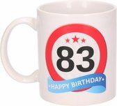 Verjaardag 83 jaar verkeersbord mok / beker