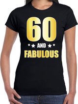 60 and fabulous verjaardag cadeau t-shirt / shirt - zwart - gouden en witte letters - voor dames - 60 jaar verjaardag kado shirt / outfit S