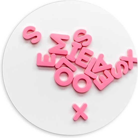Forex Wandcirkel - Roze Letterfiguren - 60x60cm Foto op Wandcirkel (met ophangsysteem)
