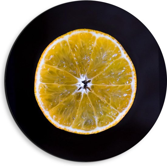Dibond Wandcirkel - Sinaasappelschijfje op Zwarte Achtergrond - 40x40cm Foto op Aluminium Wandcirkel (met ophangsysteem)