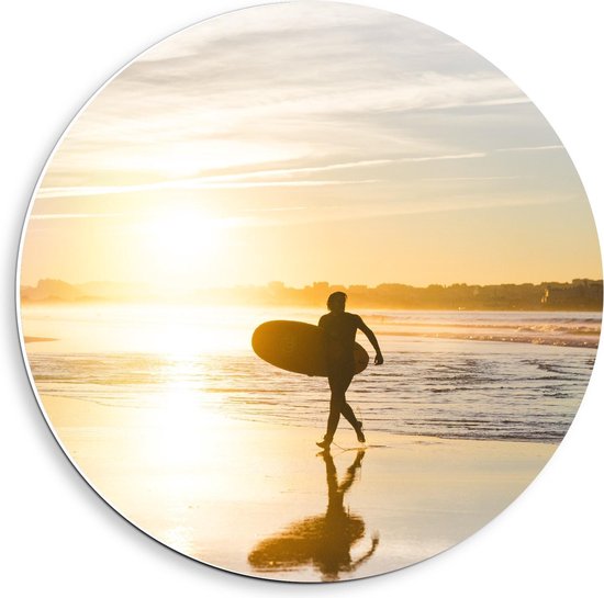 Forex Wandcirkel - Rennende Surfer op Strand - Foto op Wandcirkel (met ophangsysteem)