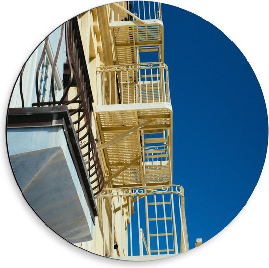 Dibond Wandcirkel - Gele Balkons - 50x50cm Foto op Aluminium Wandcirkel (met ophangsysteem)
