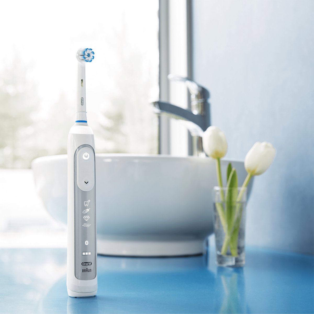 Oral-B Genius 8200W Zilver Elektrische Tandenborstel Powered