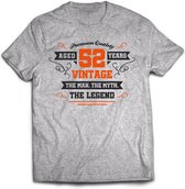 52 Jaar Legend - Feest kado T-Shirt Heren / Dames - Antraciet Grijs / Oranje - Perfect Verjaardag Cadeau Shirt - grappige Spreuken, Zinnen en Teksten. Maat M