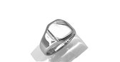 Stoer - RVS zegel ring - maat 19 – rechts hoek zegel met drie schuinstreep - design motief. Deze ring is erg leuk als eerste zegelring voor jongens.