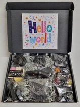 Drop Box - | Box met 9 verschillende populaire dropsoorten en Mystery Card 'Hello World' met geheime boodschap | Verrassingsbox | Snoepbox