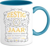 60 Jaar Legendarische Gebrouwen Mok met tekst | Goud - Zilver | Grappig Verjaardag Beker Cadeau | Bedrukte Mokken | Blauw | 330 ML