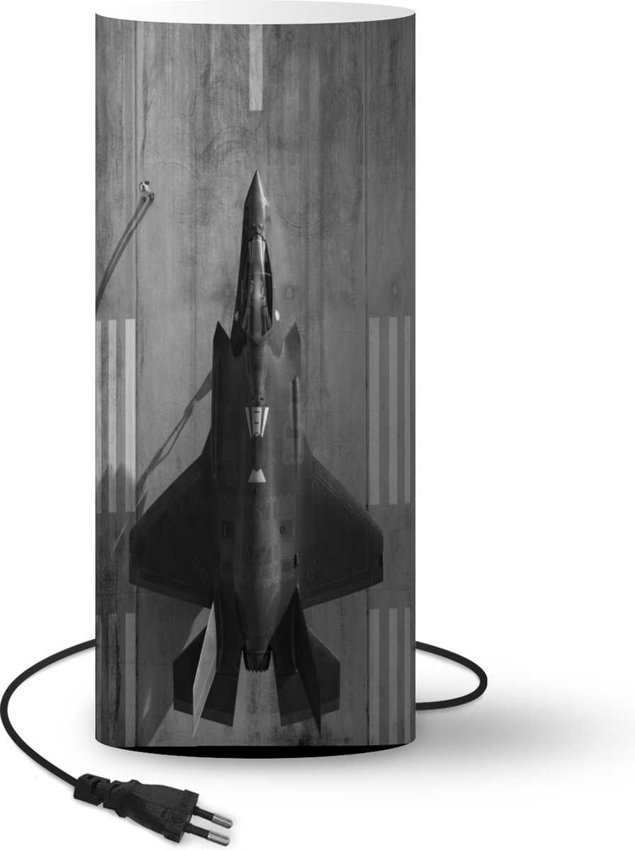 Lamp - Nachtlampje - Tafellamp slaapkamer - De straaljager F-35 Lightning II op de grond - zwart wit - 54 cm hoog - Ø22.9 cm - Inclusief LED lamp