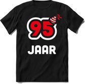 95 Jaar Feest kado T-Shirt Heren / Dames - Perfect Verjaardag Cadeau Shirt - Wit / Rood - Maat S