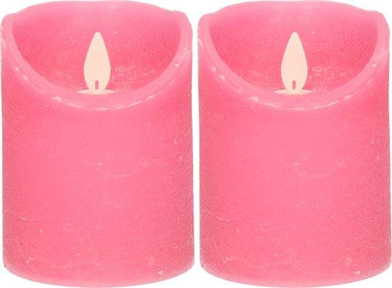 2x Fuchsia roze LED kaarsen / stompkaarsen 10 cm - Luxe kaarsen op batterijen met bewegende vlam