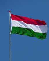 Hongaarse Vlag - Hongarijë Vlag - 90x150cm - Hungary Flag - Originele Kleuren - Sterke Kwaliteit Incl Bevestigingsringen - Hoogmoed Vlaggen