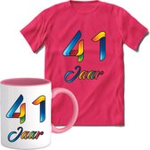 41 Jaar Vrolijke Verjaadag T-shirt met mok giftset Roze | Verjaardag cadeau pakket set | Grappig feest shirt Heren – Dames – Unisex kleding | Koffie en thee mok | Maat M