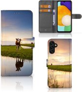 Smartphone Hoesje Geschikt voor Samsung Galaxy A13 5G | Geschikt voor Samsung Galaxy A04s Flip Case Koe