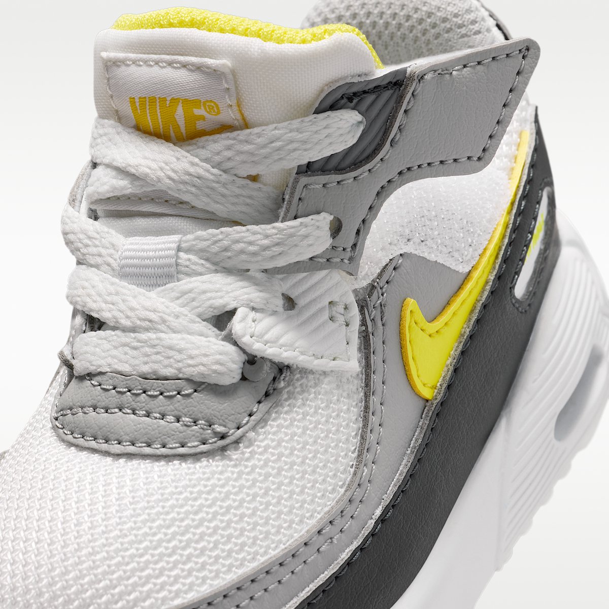 Nike Air Max 90 EasyOn Mesh TD - Maat 17 - Off White/Sonic Yellow / Wit Geel - Air Max 90 - Lifestyle - Kinder Sneakers voor Jongens en Meisjes