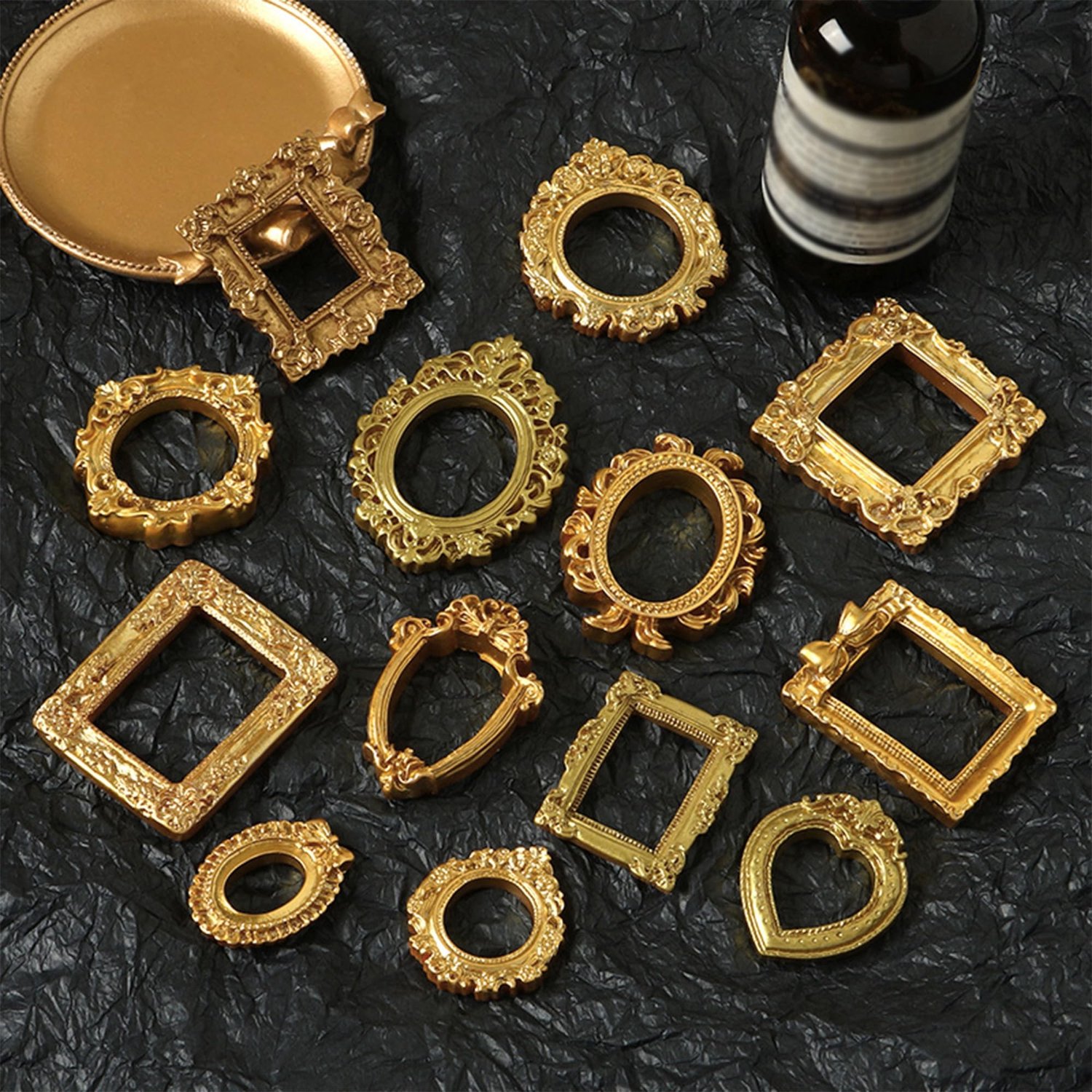 Set van 13 Vintage Mini Fotolijstjes in Goud voor Decoratie