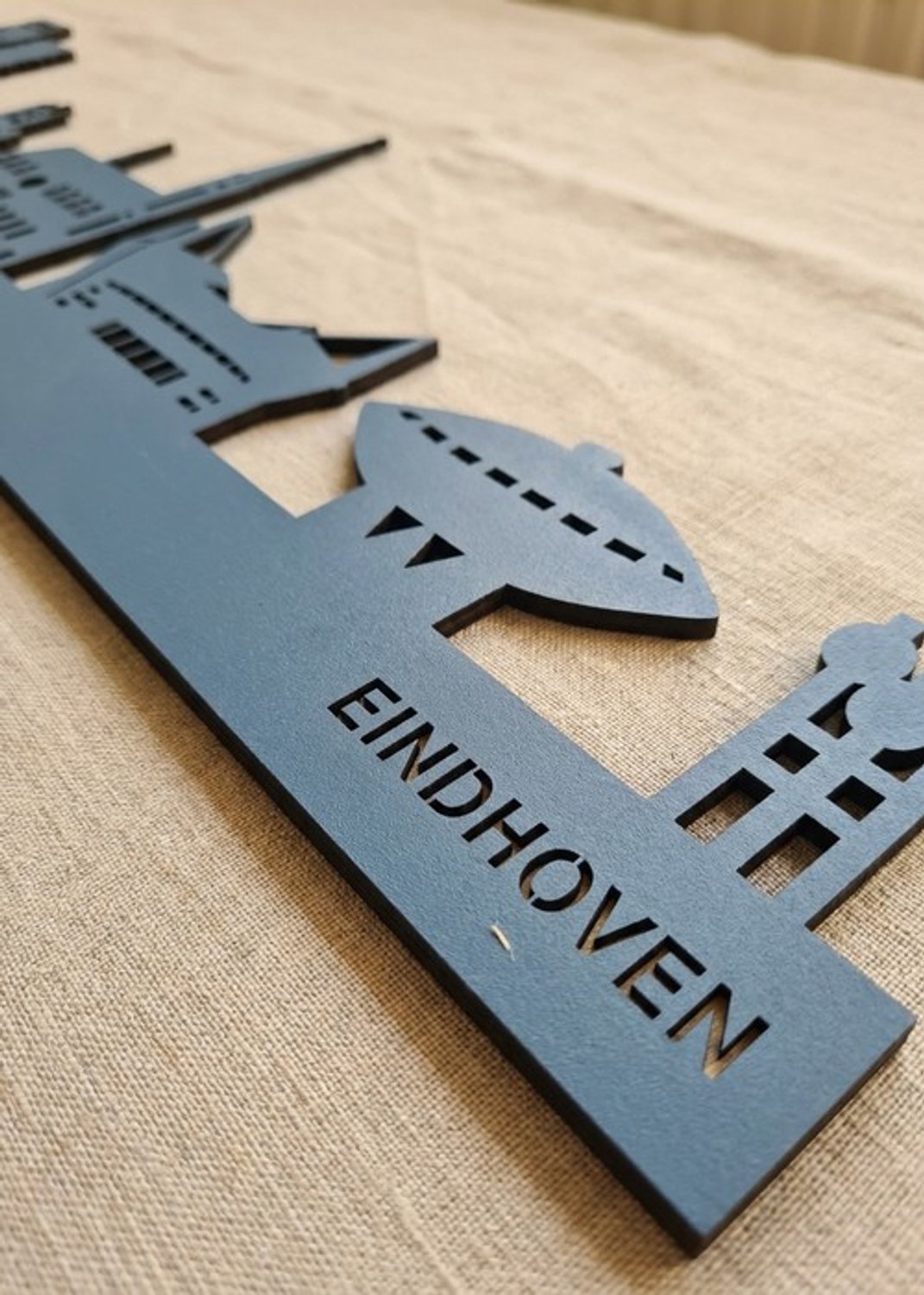 Houten Skyline Eindhoven | Wanddecoratie voor aan de muur | Blauw MDF | 100 x 20 cm