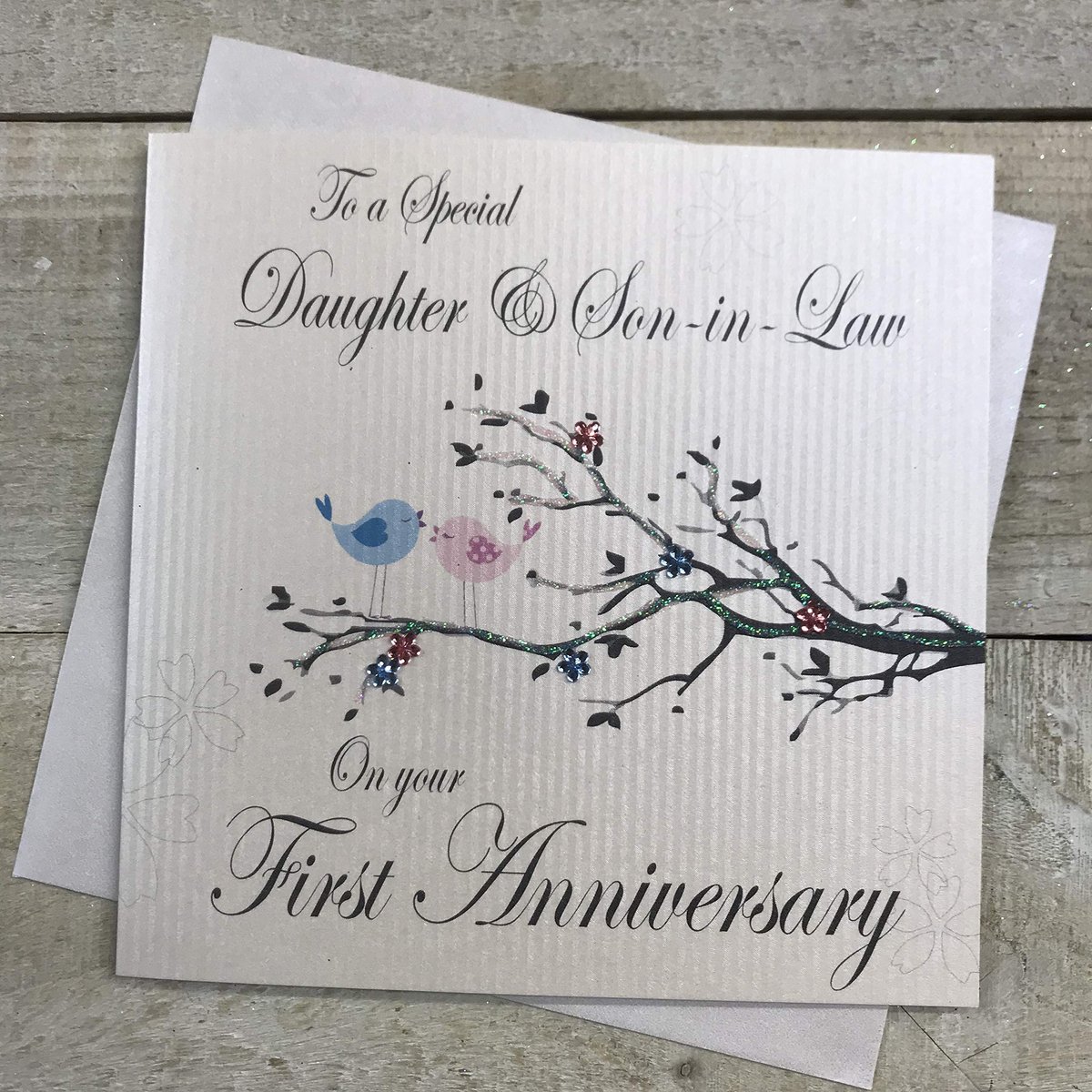 WHITE COTTON CARDS Wenskaart voor de eerste verjaardag, handgemaakt, opschrift "to a Special Daughter and Son-in-Law - ShopVlot