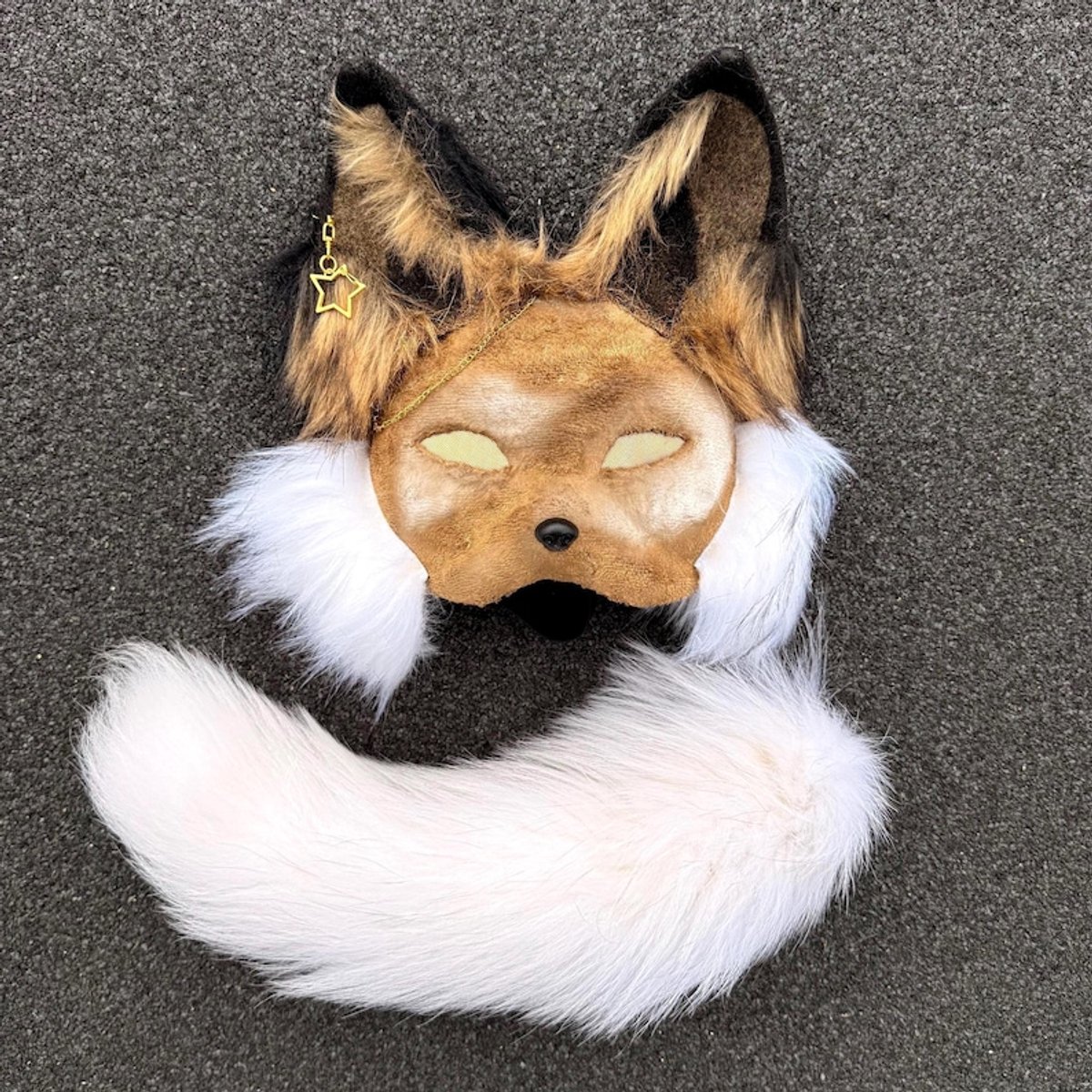 Therian Mask Goud Handgemaakt | Therian Masker | Kattenmasker | Furry Cosplay Masker | Quadrobics