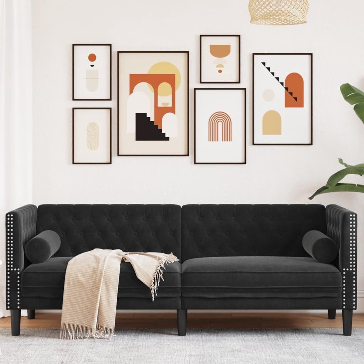 3-zits bank zwart fluweel met nekrollen, comfortabel zitmeubel voor woonkamer, zacht velours materiaal en stabiele constructie, elegant design