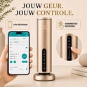 Demonstratie van de Nira Breeze diffuser: bediening via app op smartphone en handmatige bediening op apparaat.
