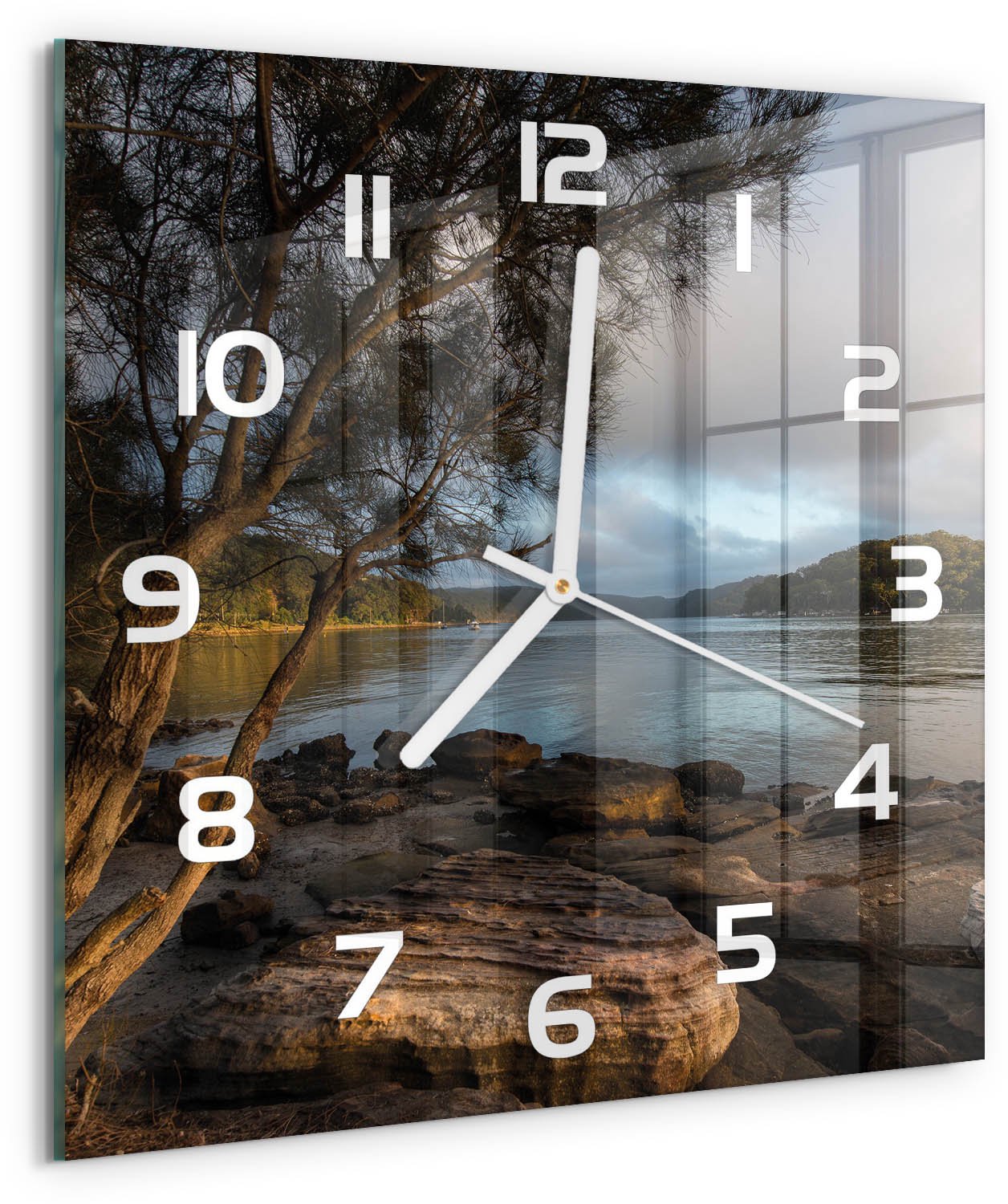 Tulup Wandklok - Boom aan de rivier Wandklok Glas Decoratie - 30x30 cm - Bruin Gekleurde Glazen Klok - Witte handen - Vierkante Klok - Klok Glas Met Opdruk - Moderne Wandklok Glas
