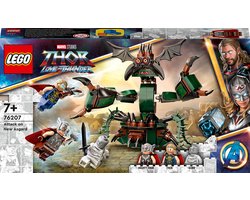 LEGO® Marvel Aanval op New Asgard 76207 bouwset; Marvel Studios Love & Thunder bouwspeelgoed met minifiguren van Thor en Machtige Thor; verjaardagscadeau voor kinderen, Marvel fans en superhelden vanaf 7 jaar (159 onderdelen)