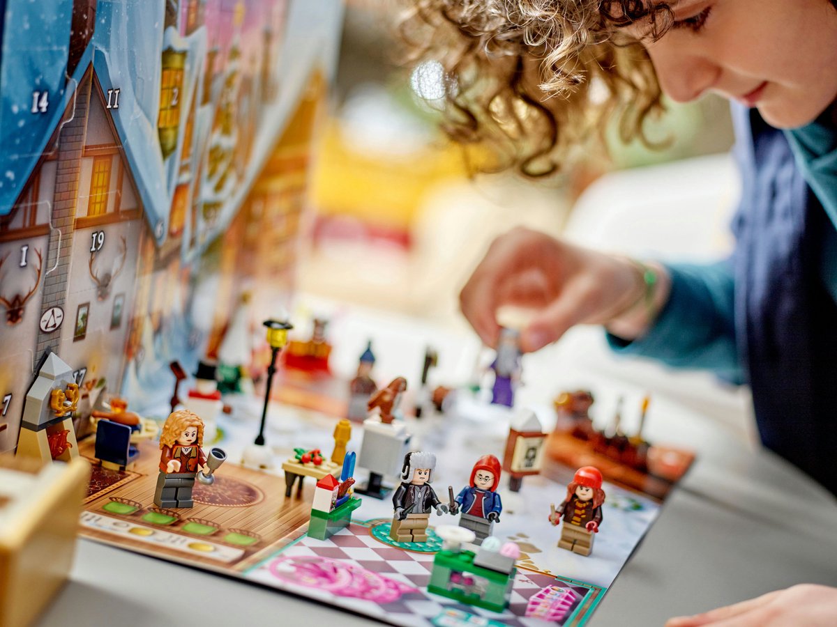 LEGO 76418 Harry Potter adventskalender 2023 Kerst Set met 24 Speelgoed Cadeaus voor Kinderen – foto 2