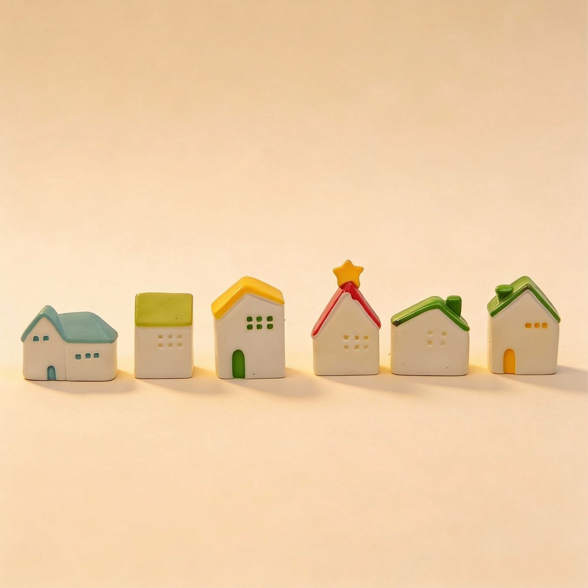 Droomdorp – Decoratieve miniatuur huisjes – 6 stuks – ↑ 2 - 3 cm