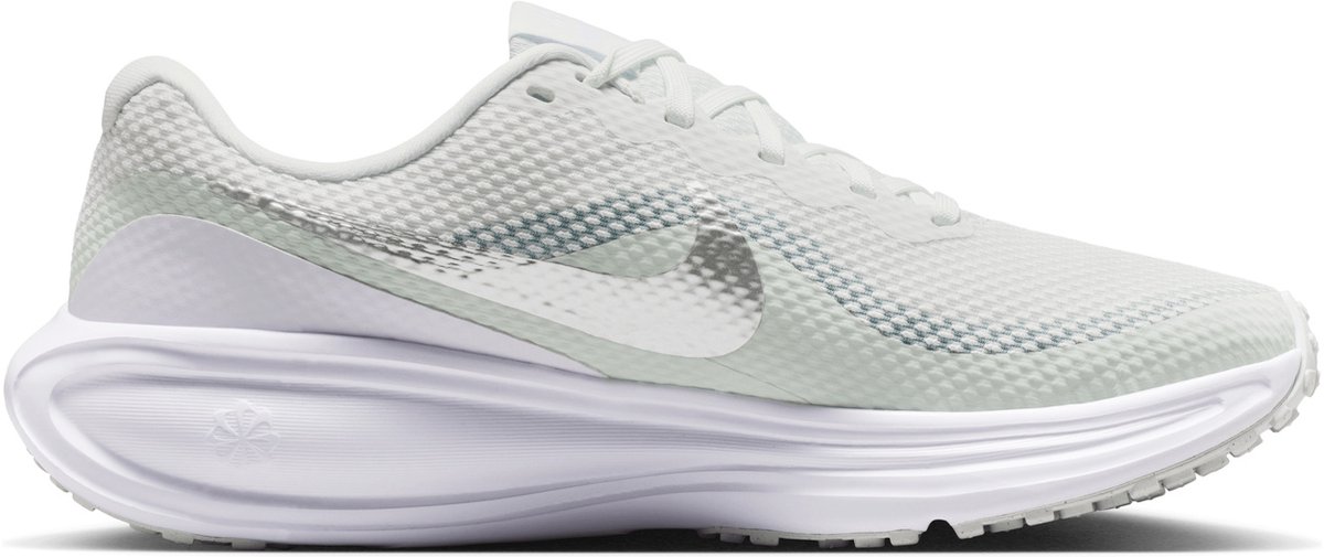 NIKE REVOLUTION 8 36