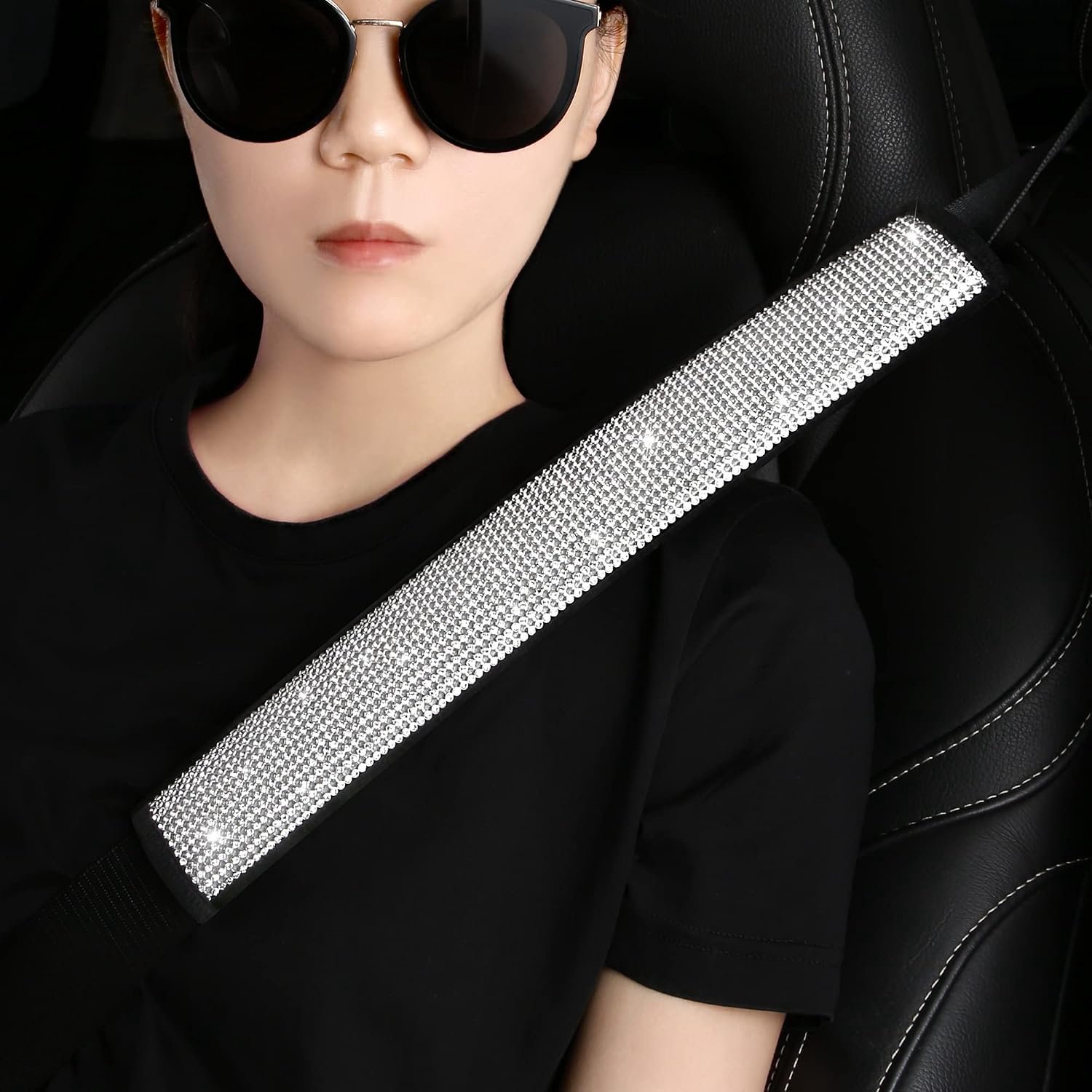 Autogordelhoezen voor vrouwen meisjes, strass kristal fluwelen veiligheidsgordelbeschermer, diamant glans veiligheid schouderkussen, auto-interieur accessoires, decoraties 2 stuks, zilver, 34,5